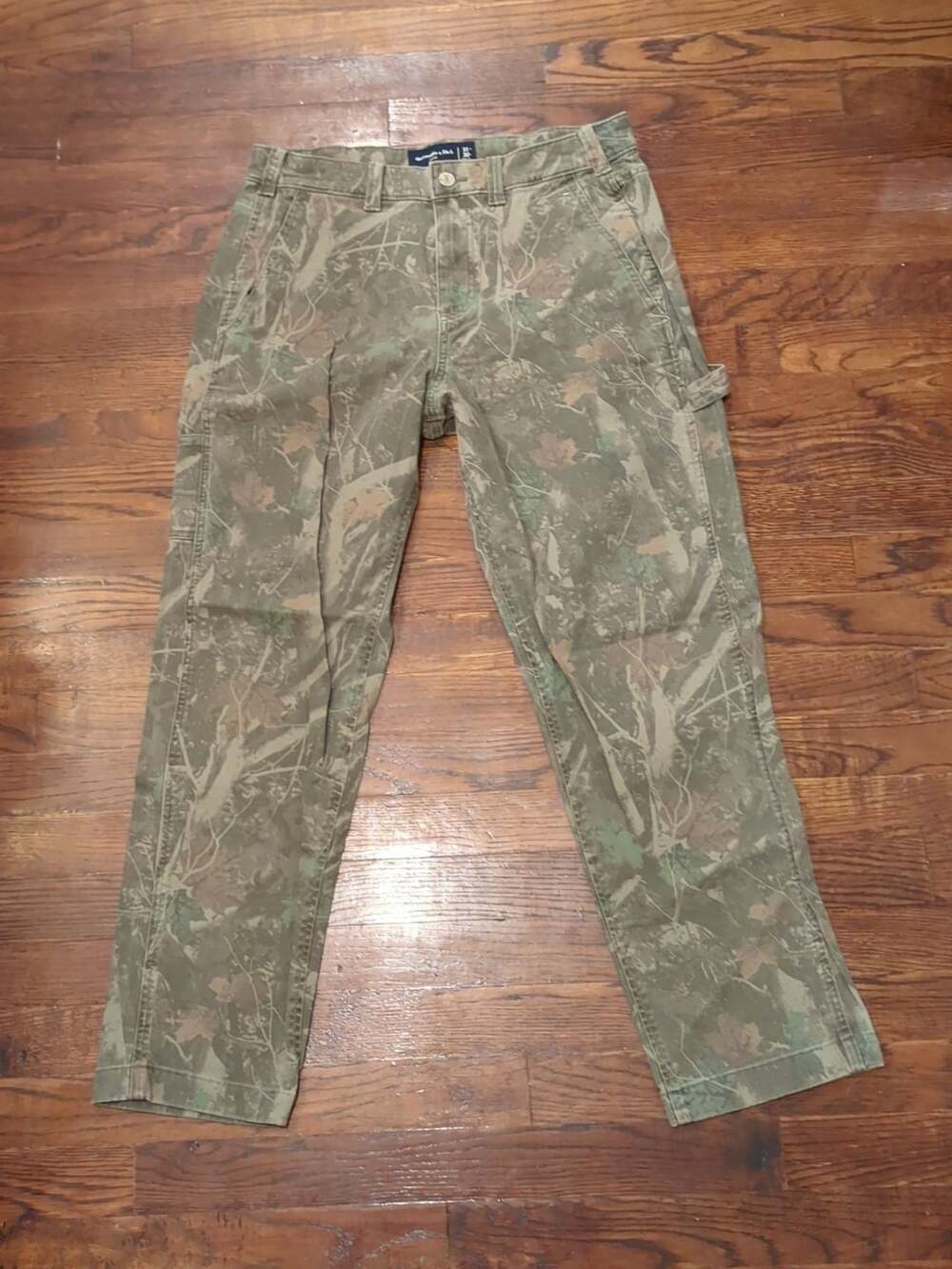 Abercrombie & Fitch Loose Carpenter Pants Size 31x30 Camo
